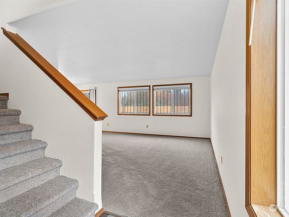 5th image of 13105 to 13107 C Street S
