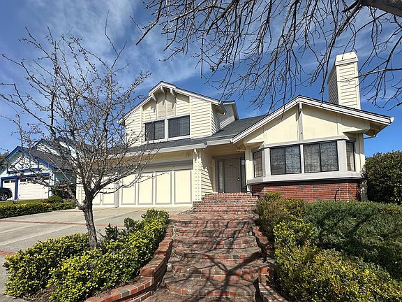 2nd image of 158 San Simeon Pl