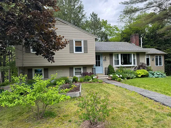 62 Dale Street, Farmingdale, ME 04344