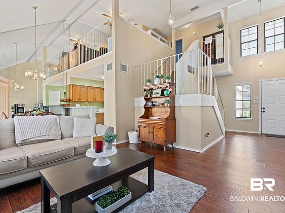 4th image of 5900 Grelot Rd APT 601