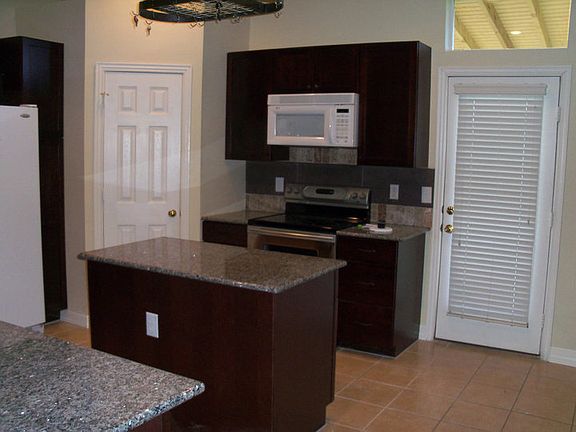 3rd image of 1072 Port Sullivan Dr