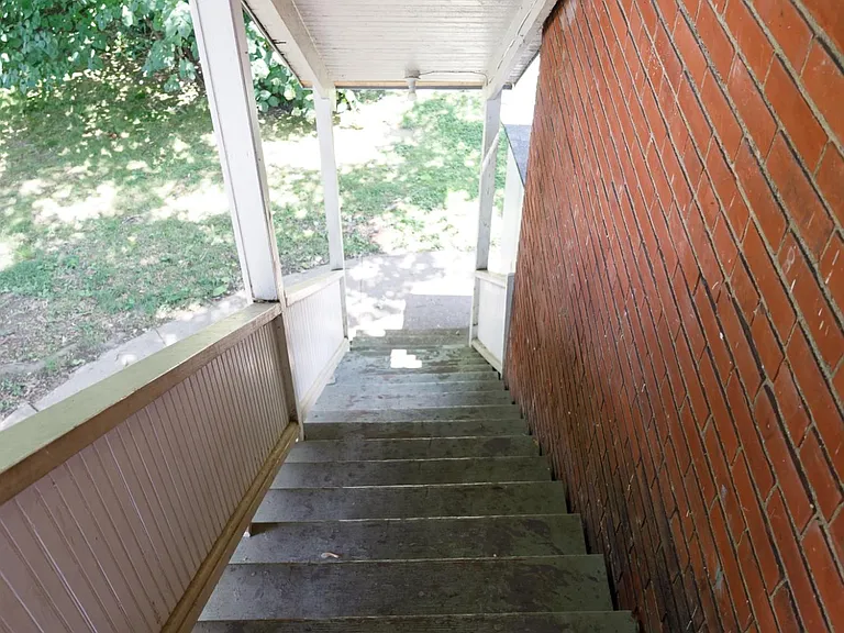 1019 Findley Ave — Photo 23