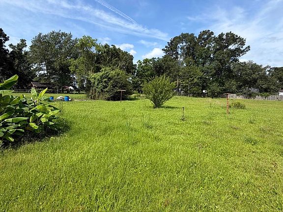 2nd image of 15357 Henderson Bayou Rd