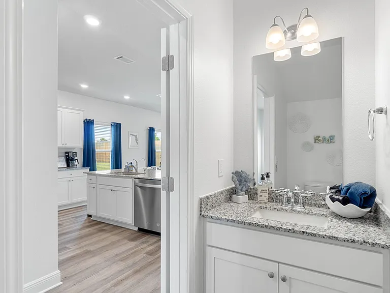 Palmeras Marinas Ln — Photo 13