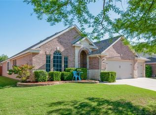 748 Catalpa Rd, Saginaw, TX 76131