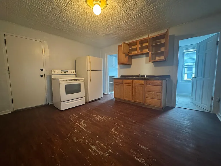 41 Summer St #2 — Photo 10