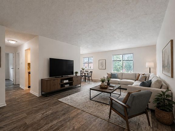 3rd image of 77 Deerhurst Ln #117-12