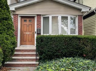 8913 96th St, Woodhaven, NY 11421