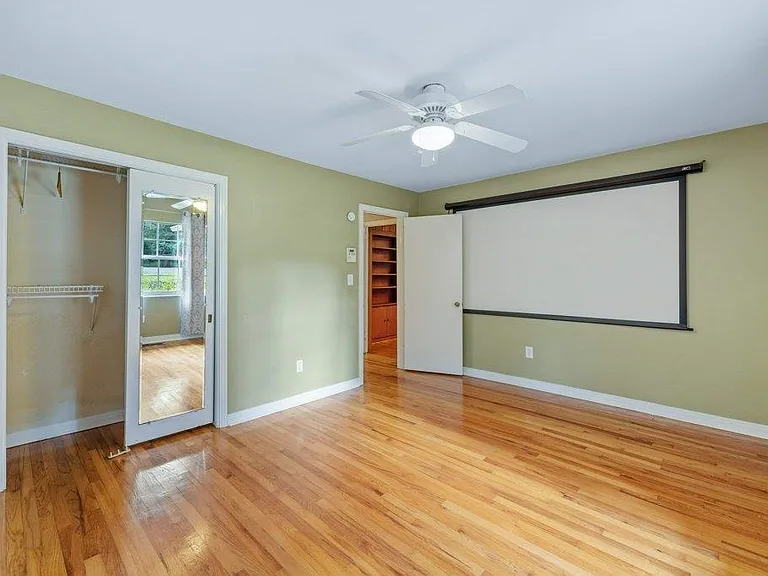 1142 Old Fort Dr — Photo 24