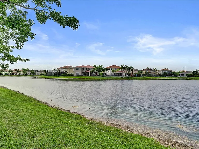 10340 Lake Vista Ct — Photo 11