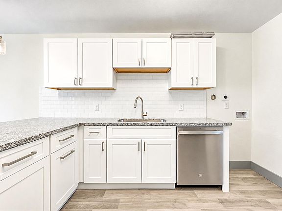 5th image of 3114 Wentworth St APT 1