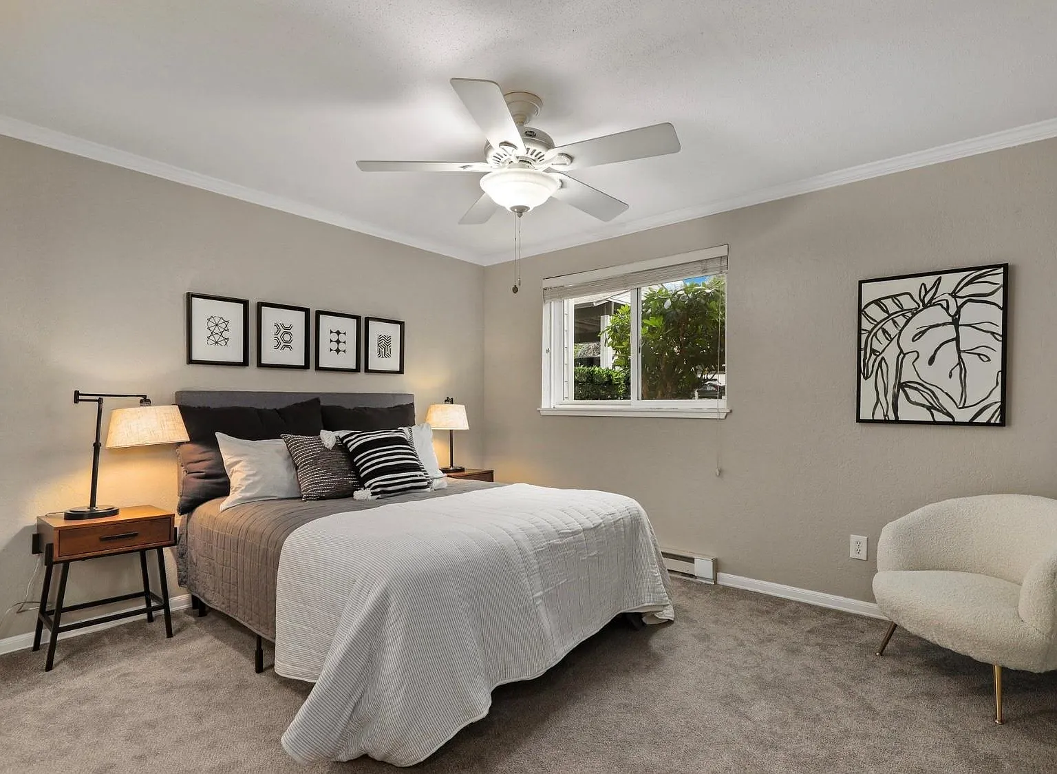 127th Dr NE, Kirkland — Photo 2
