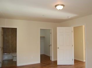 2710 Maple Ave, Los Angeles, CA 90011