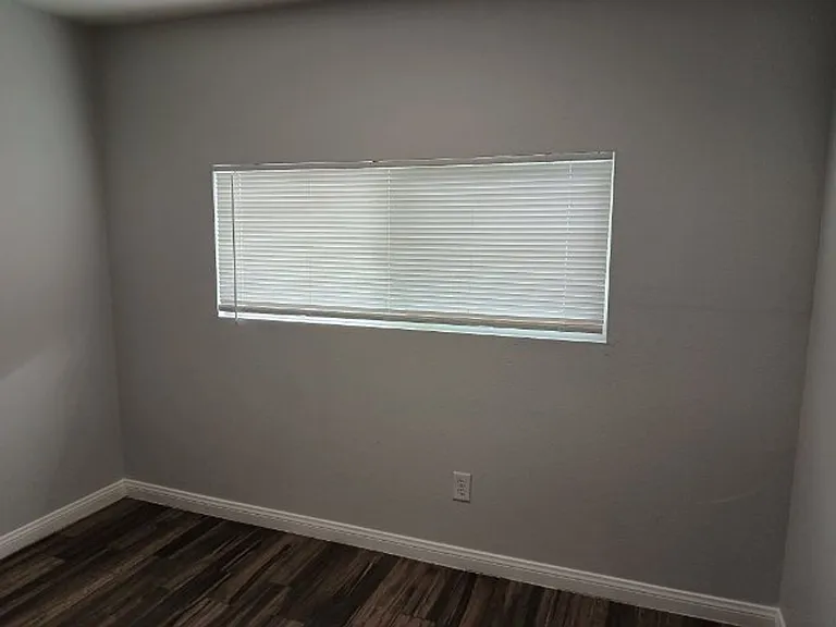 2401 Sunrise Ave #1-7 — Photo 5