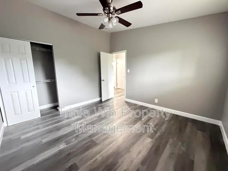 63 Patricia Pl — Photo 15