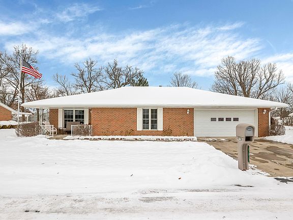 2nd image of 663 Elaine Dr