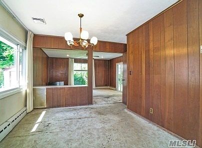 5th image of 544 Chestnut Ln