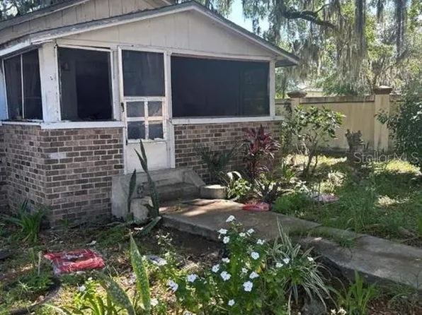 827 E Magnolia St, Leesburg, FL 34748