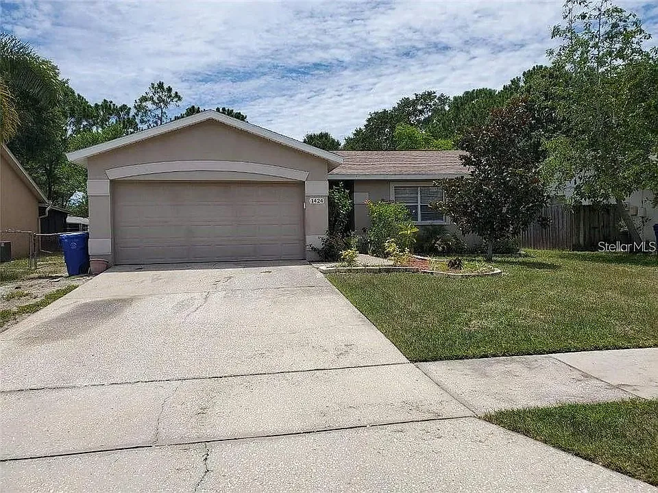 1424 Chesterfield Dr