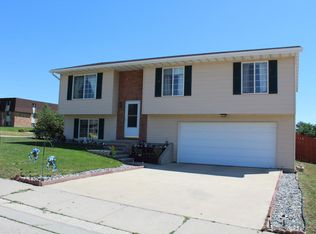 1901 Maple Cir, Gillette, WY 82718