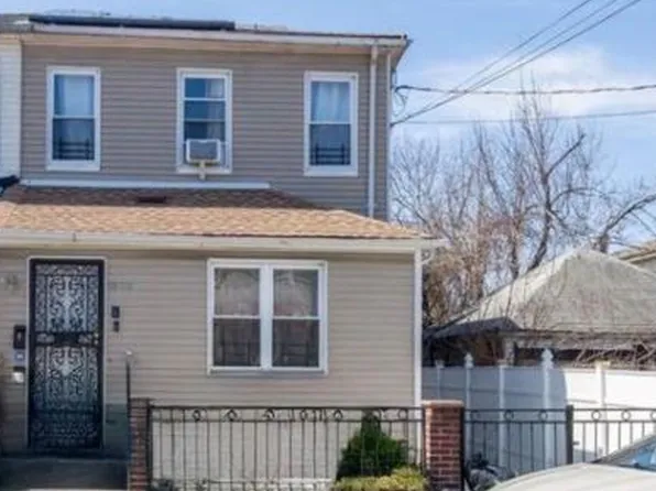 11812 189th St, Saint Albans, NY 11412