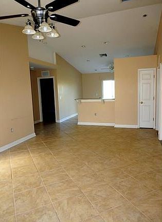 4th image of 1329 NE 4th Ave