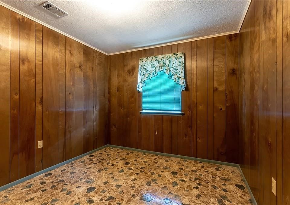 1st image of 1140 Saint Ann St