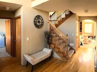 5482 Foxboro Rd, Johnston, IA 50131