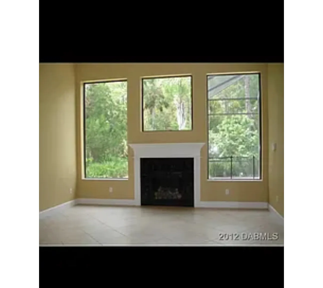 6 bed, 4278 sqft, $3,800 — Photo 4