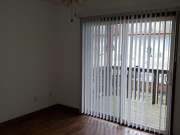 3rd image of 1113 Pinnacle Height Dr