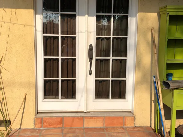 11560 La Maida St, Valley Village, CA 91601