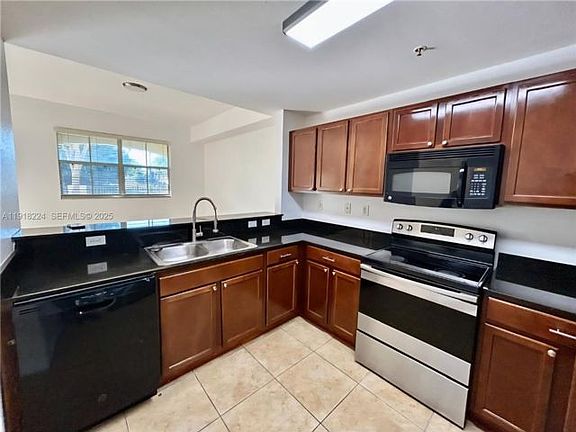 3rd image of 10870 NW 88th Ter Unit 109