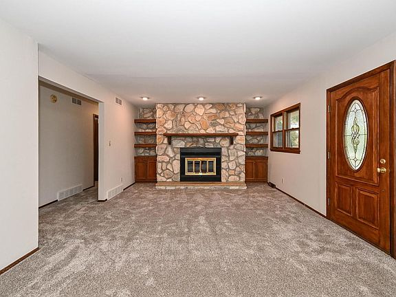 3rd image of 5435 S 6th STREET