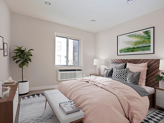 3rd image of 373 W 126th St APT 1B