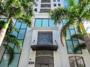 226 5th Ave N APT 806, Saint Petersburg, FL 33701