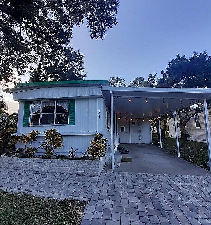 1st image of 21 Royal Palm Cir