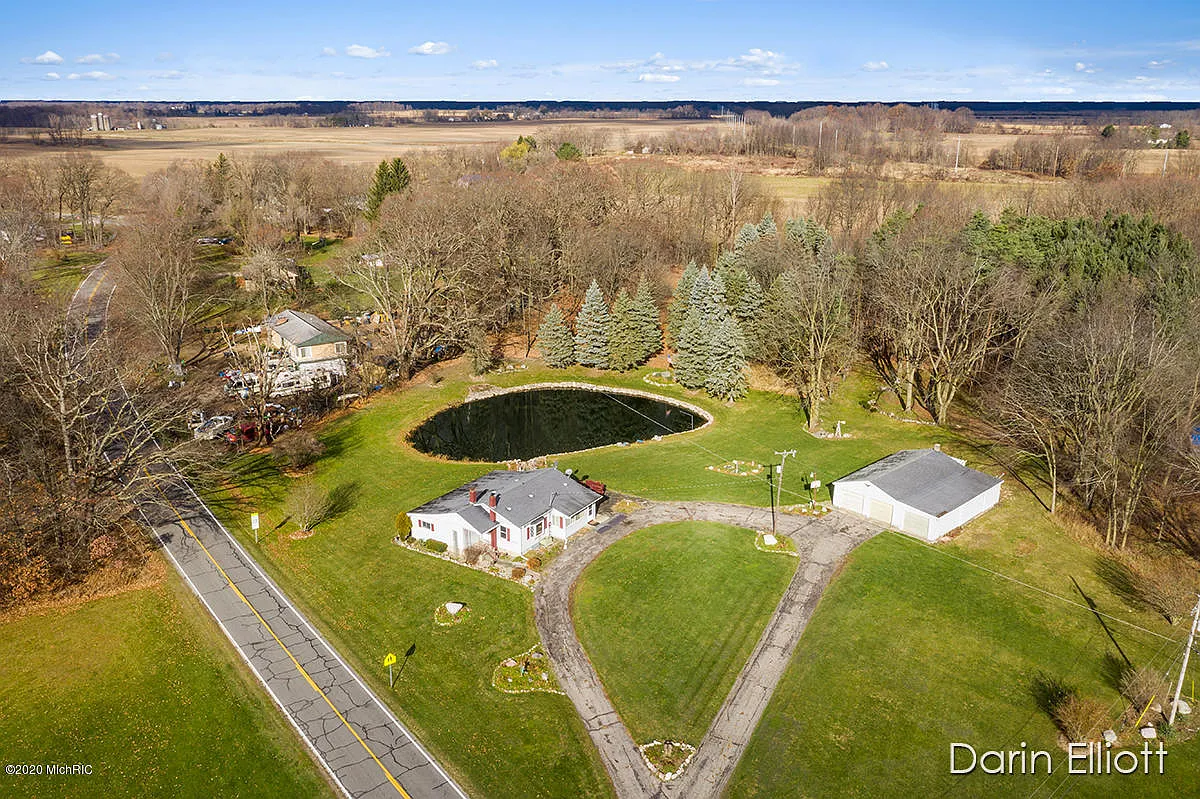 1752 Haynor Rd photo 1