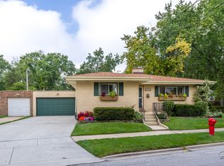 18116 Riegel Rd, Homewood, IL 60430