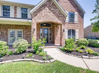 1507 Pine Crest Dr, Pearland, TX 77581