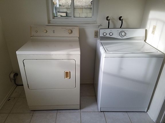 4th image of 761 Ackley St