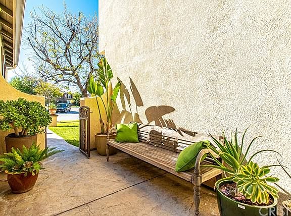 5th image of 24427 Mira Vista St