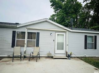 3562 State Route 17, Toulon, IL 61483