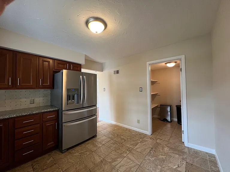2519 Girard Ave — Photo 7