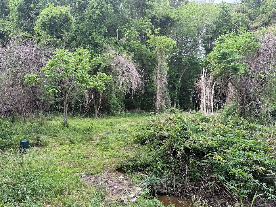 2nd image of 43 Craddock Neck Rd