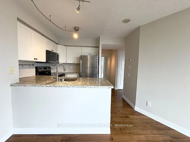 28 Harrison Garden Blvd #2005 — Photo 15
