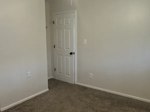 8 Comanche Ct, Loveland, OH 45140