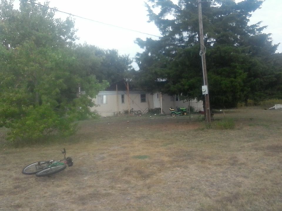 2nd image of 277 SW Cr 4013