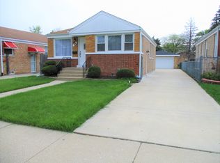 531 Geneva Ave, Bellwood, IL 60104
