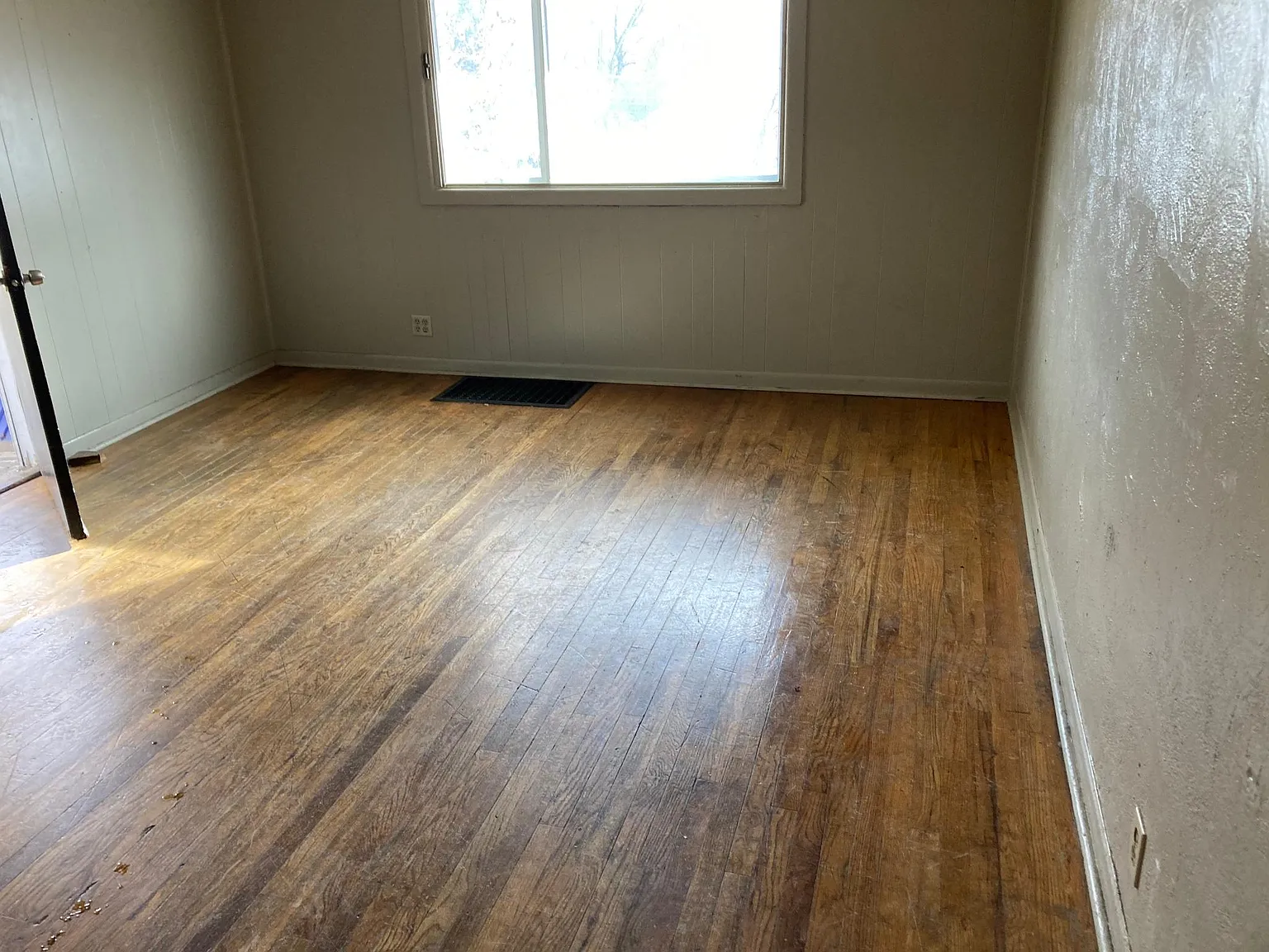 2 bed, 1200 sqft, $1,400 — Photo 3