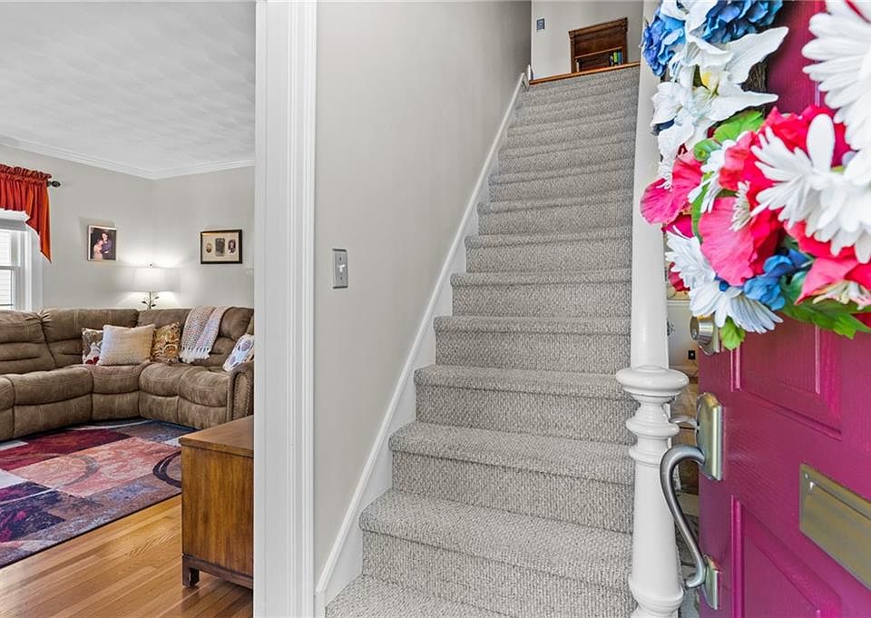 32 Chapel St, Lincoln, RI 02865 MLS 1341349 Zillow